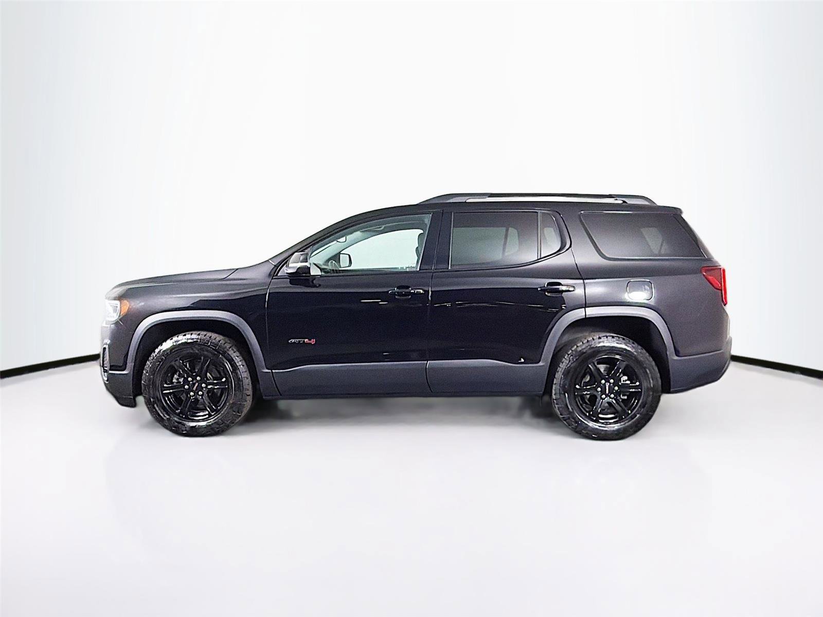 Used 2023 GMC Acadia AT4 w/ Technology Package image 4