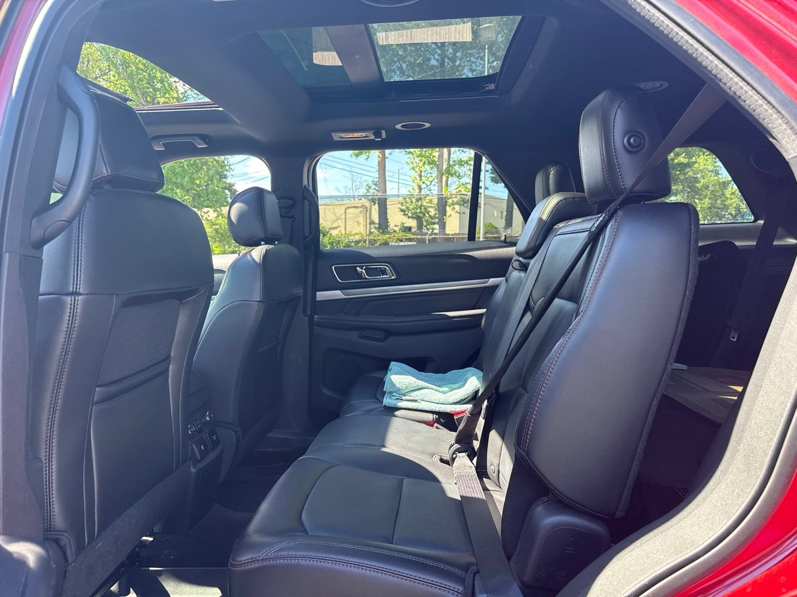 Used 2017 Ford Explorer Sport w/ Equipment Group 401A AWD/4WD image 5