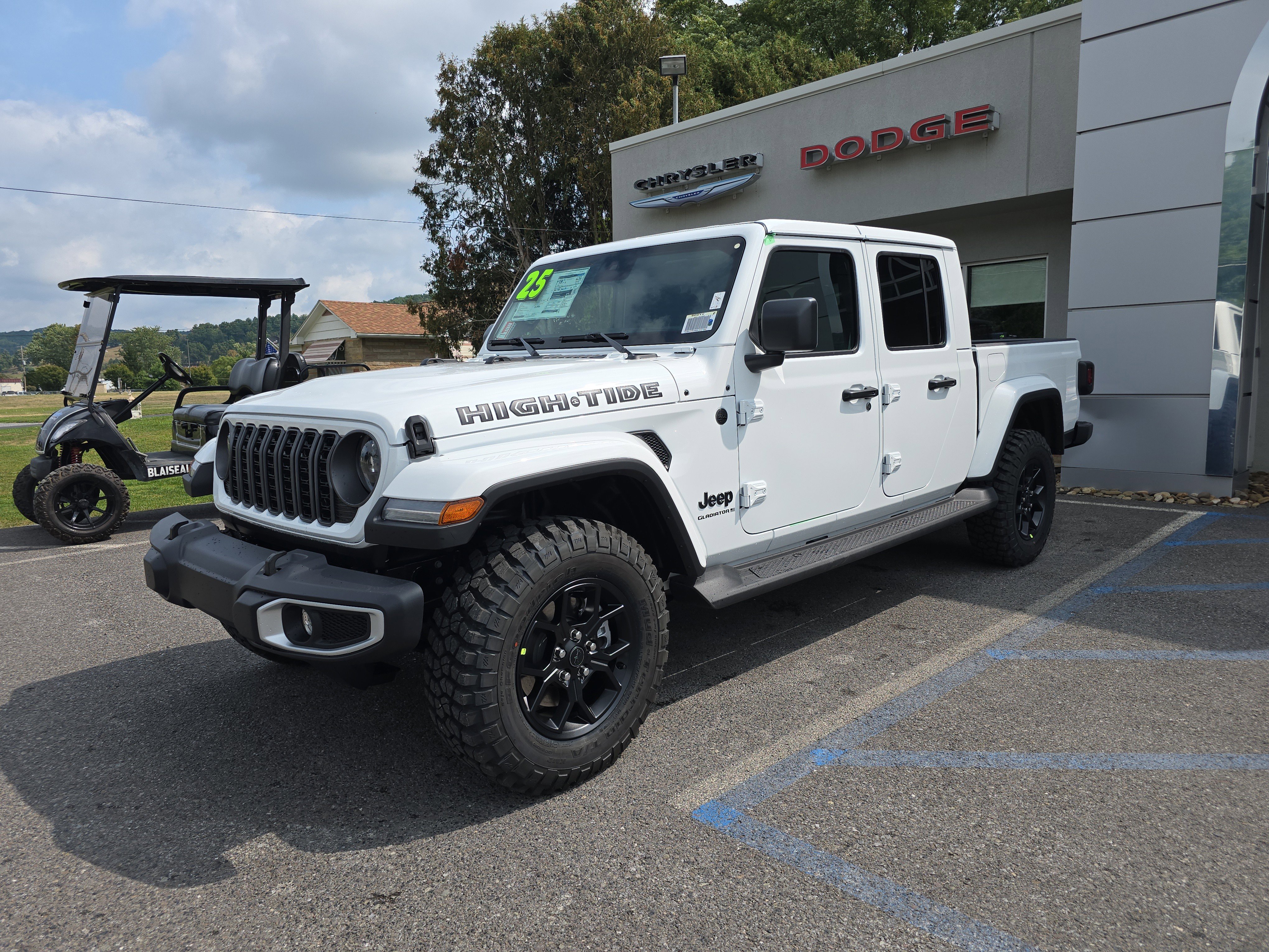 New 2025 Jeep Gladiator Sport image 8