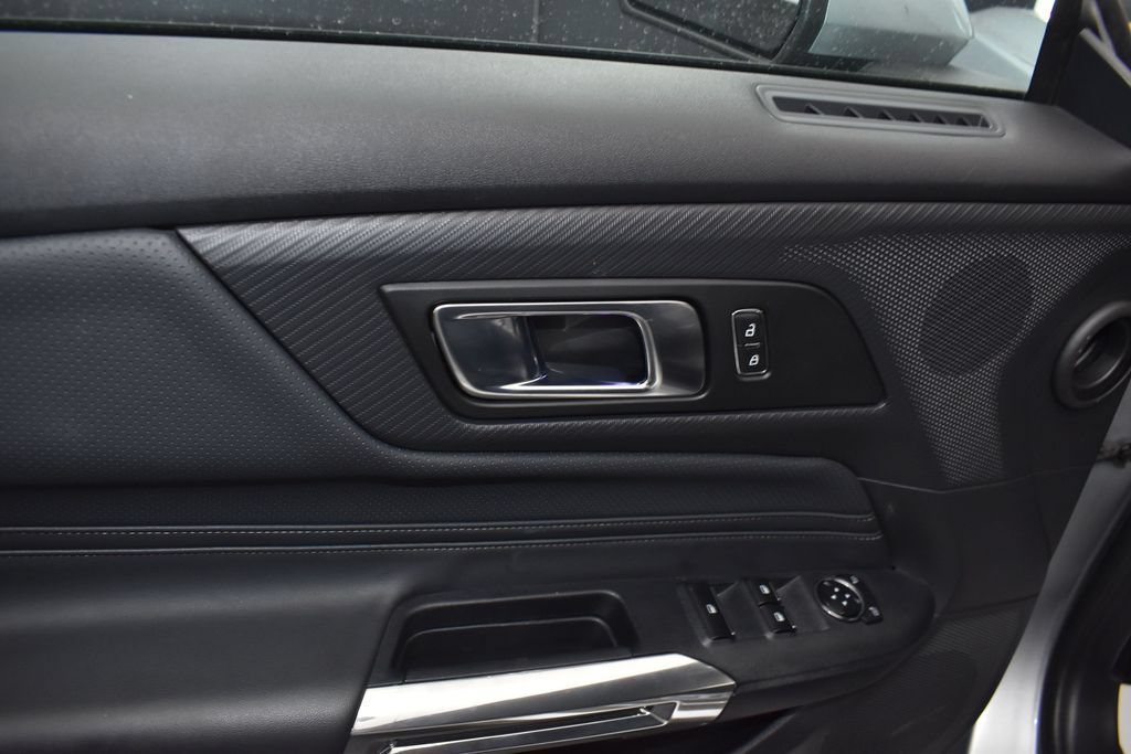 Used 2025 Ford Mustang GT Premium RWD image 11