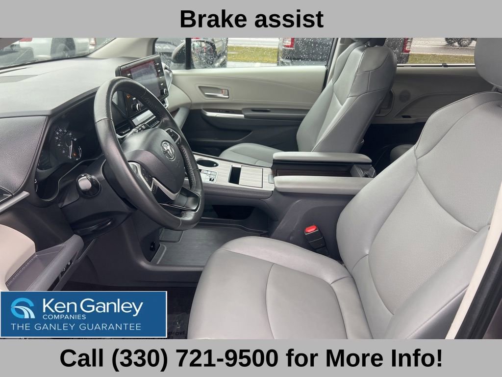 Used 2024 Toyota Sienna XLE image 41