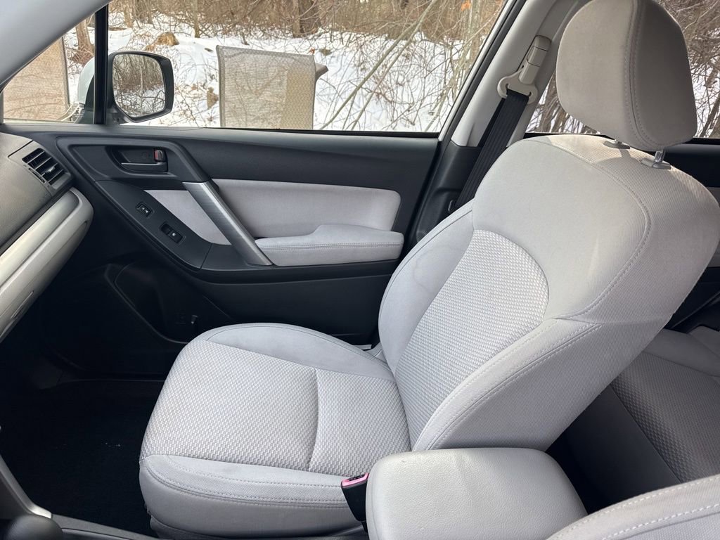 Used 2014 Subaru Forester 2.5i Premium w/ All-Weather Package image 14