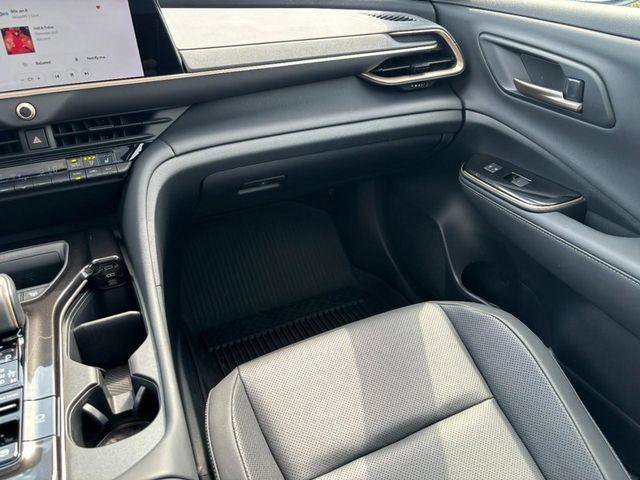 Certified 2025 Toyota Crown Platinum AWD/4WD image 13