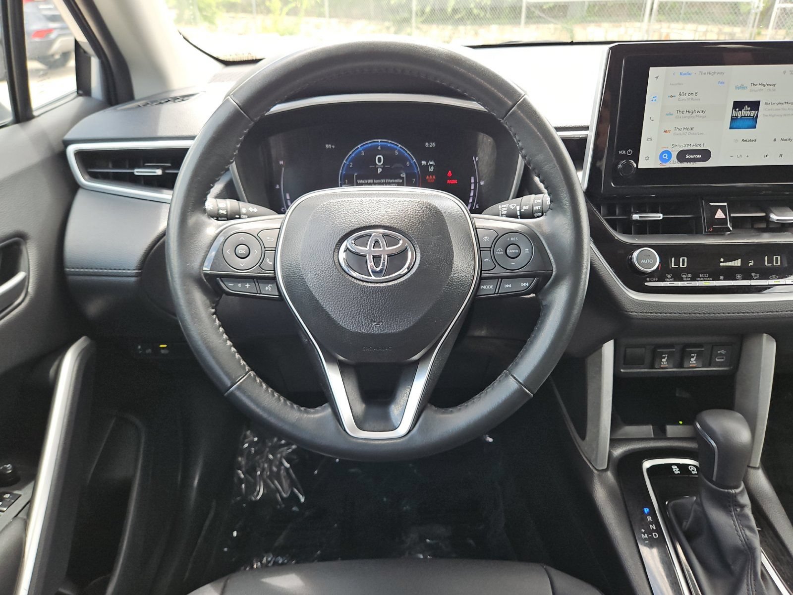 Used 2025 Toyota Corolla Cross XLE FWD image 13