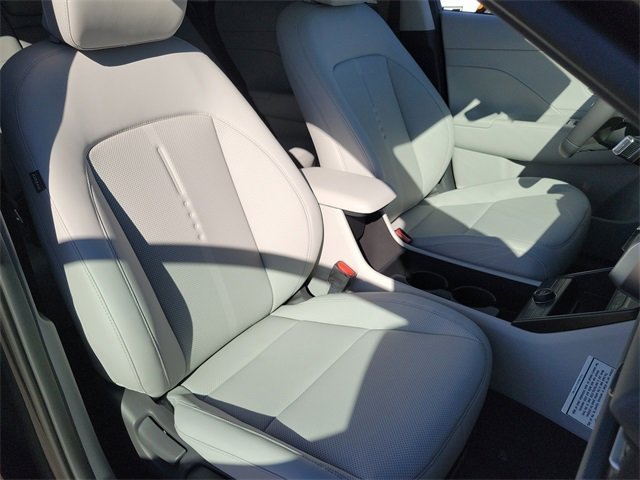 New 2026 Hyundai Kona SEL Premium image 18