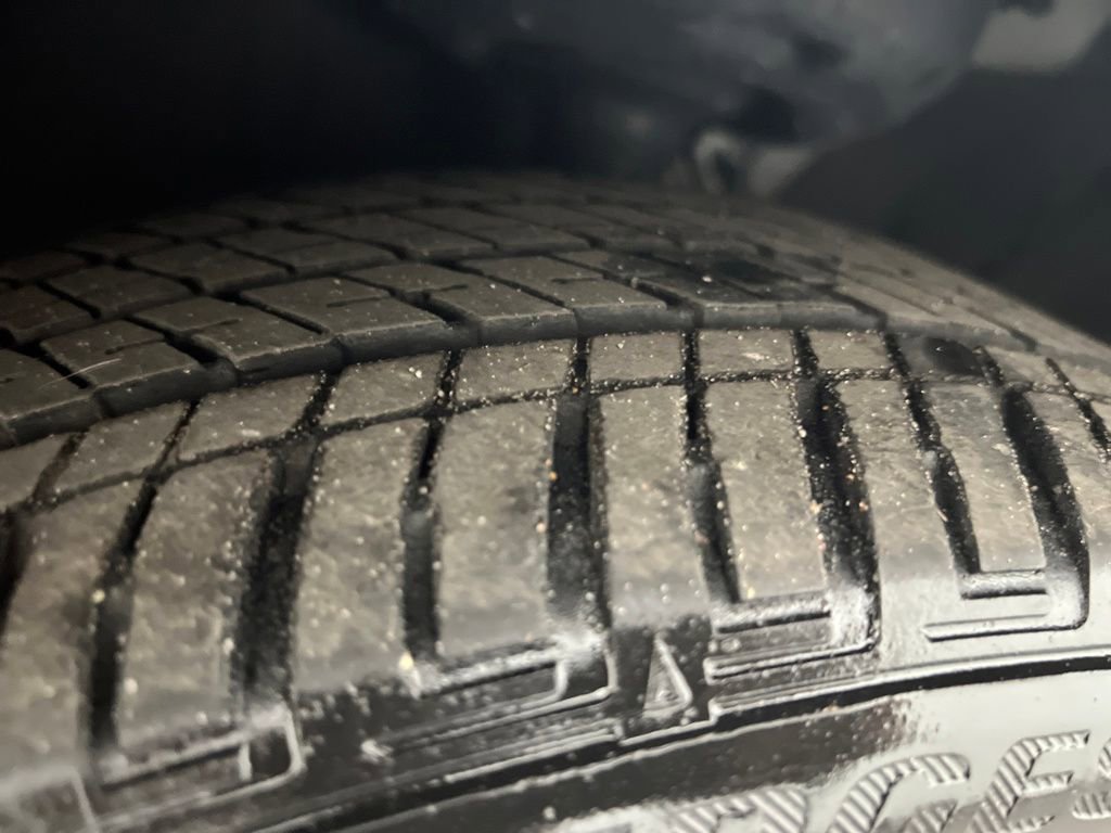 Used 2020 Toyota Prius Limited image 30