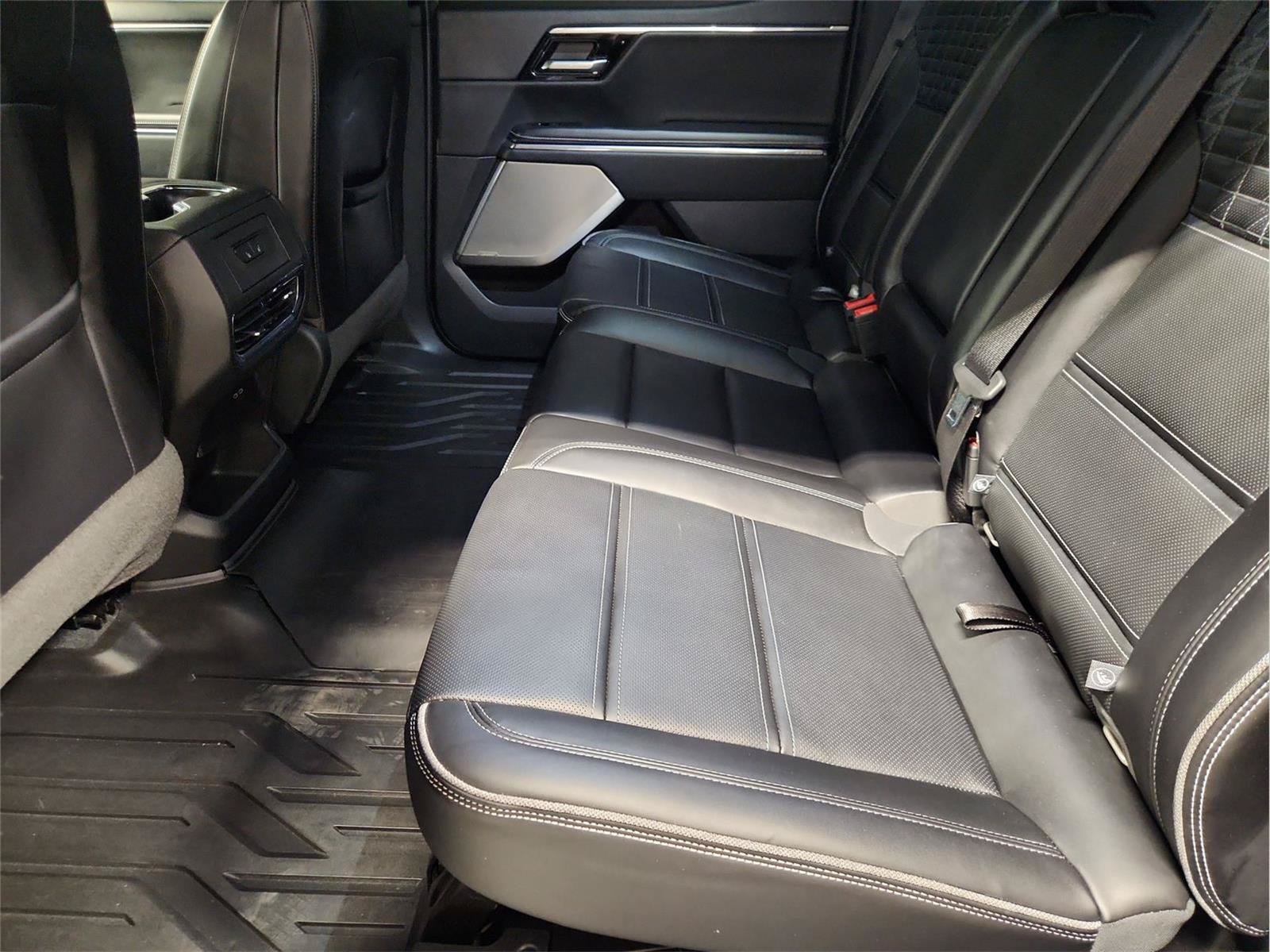 Used 2025 GMC Sierra EV Denali AWD/4WD image 25