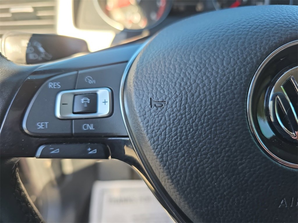 Used 2018 Volkswagen Atlas SE image 14