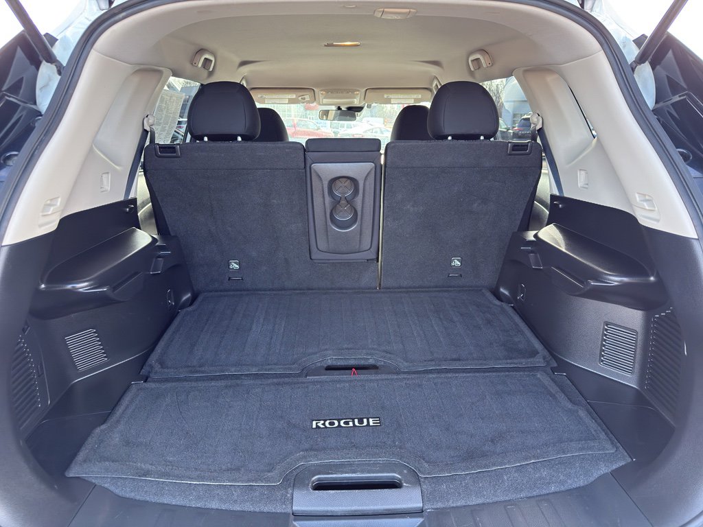 Used 2020 Nissan Rogue S w/ Special Edition Package image 35