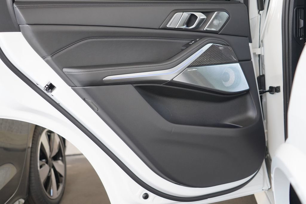 New 2026 BMW X5 M Competition w/ Executive Package AWD/4WD image 28