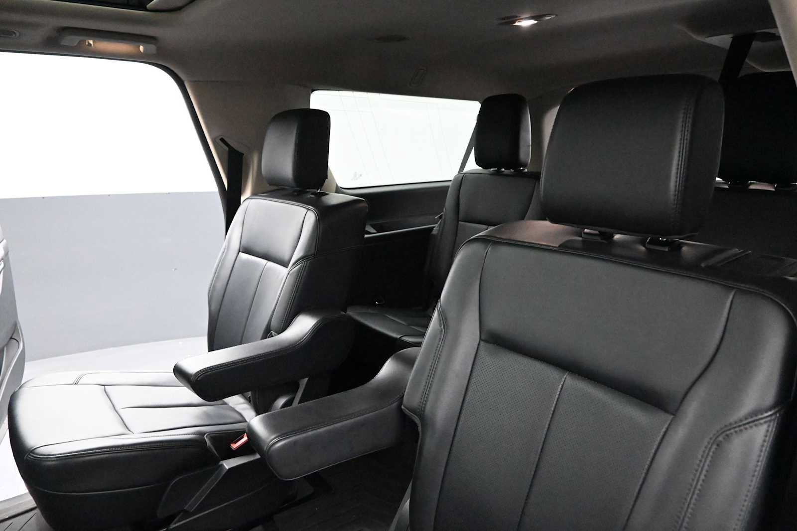 Used 2023 Ford Expedition Max XLT AWD/4WD image 29