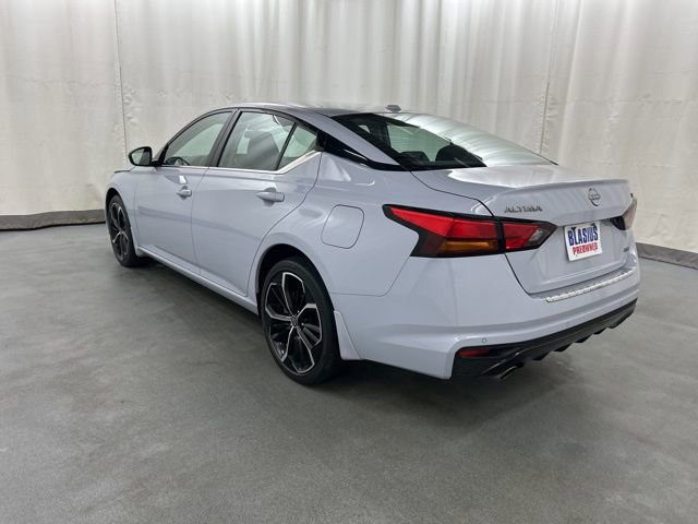 Used 2023 Nissan Altima 2.5 SR w/ SR Premium Package image 4