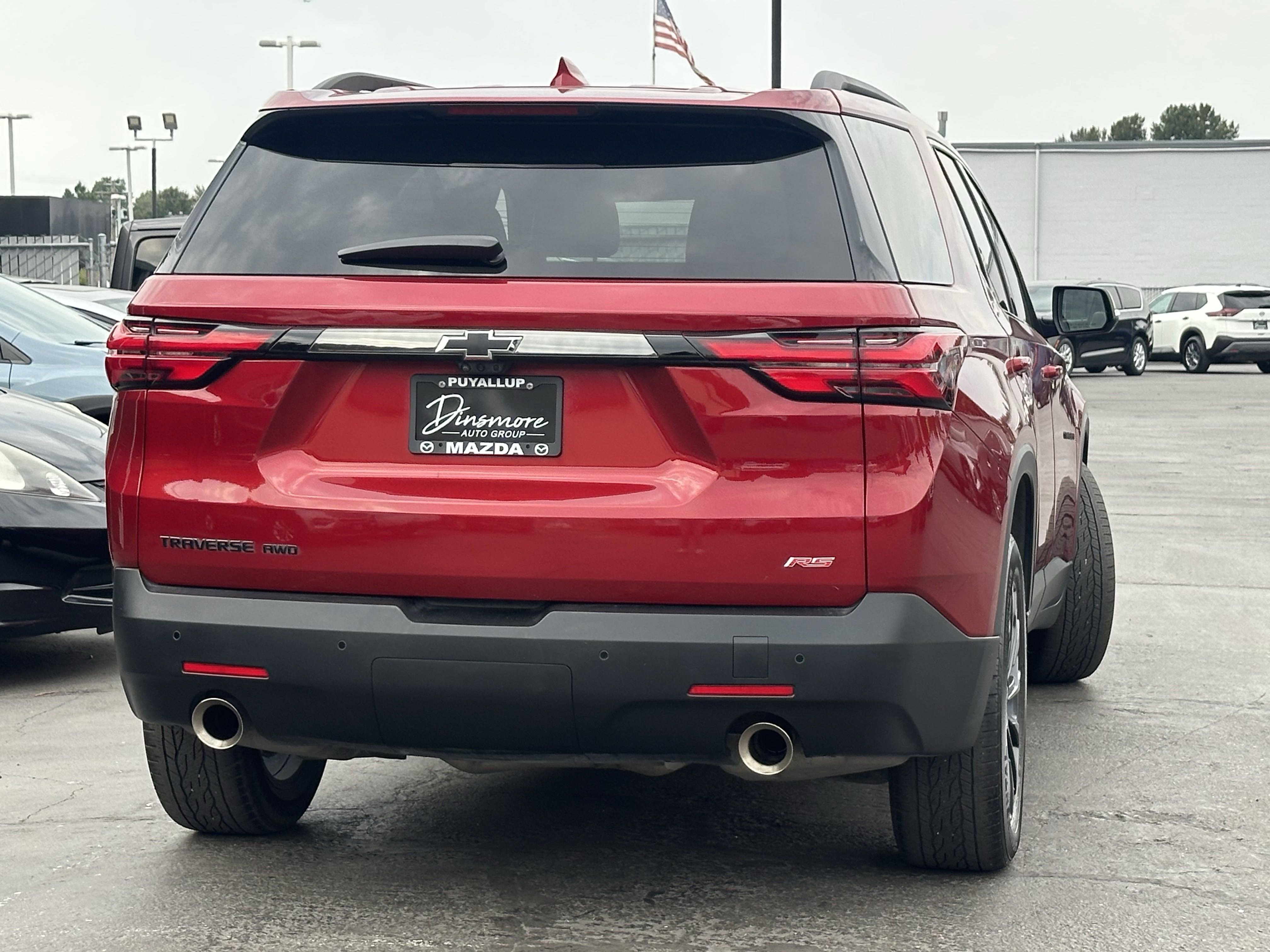 Used 2023 Chevrolet Traverse RS image 6