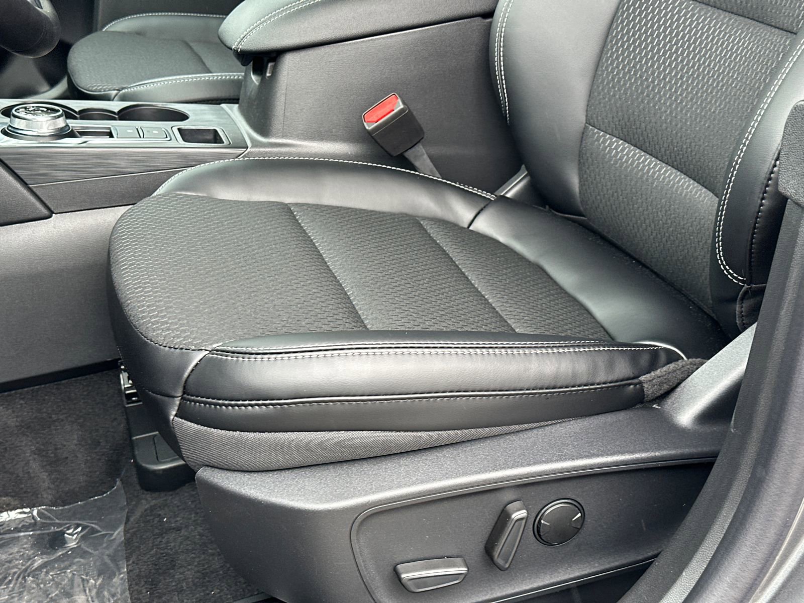 New 2026 Ford Escape SE image 16