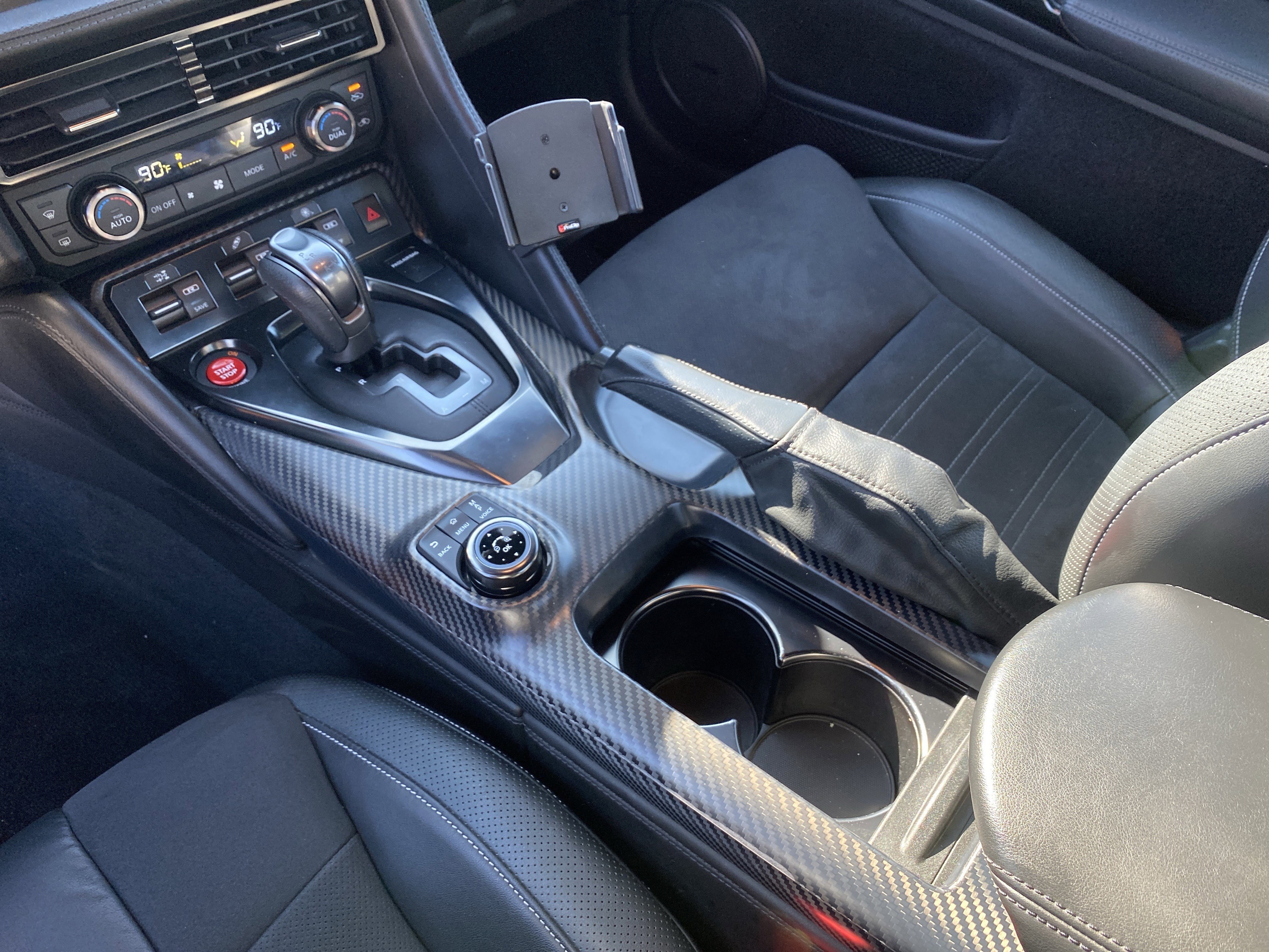 Used 2017 Nissan GT-R Premium image 39