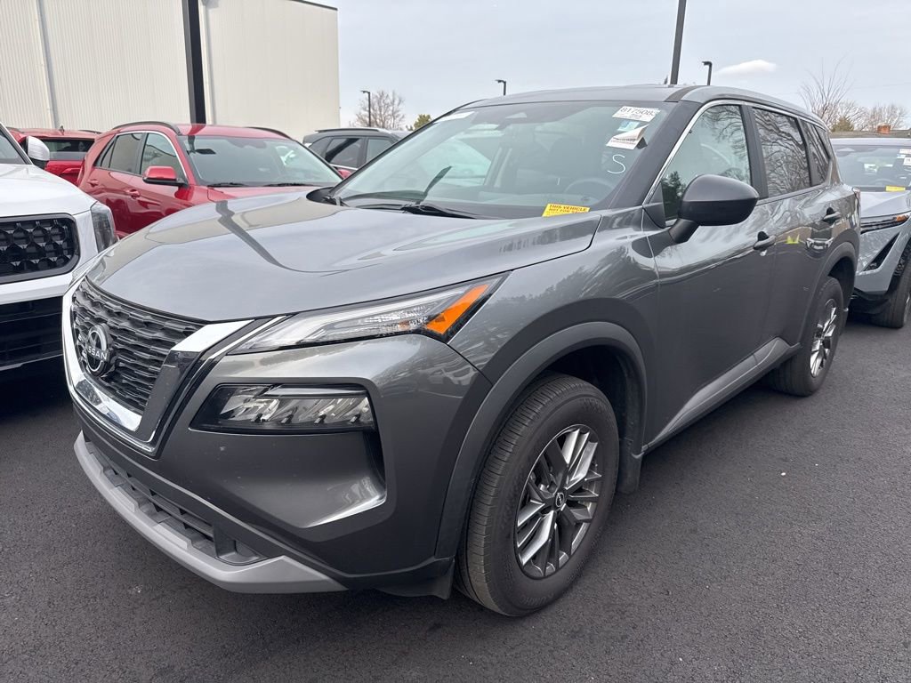 Used 2023 Nissan Rogue S image 7