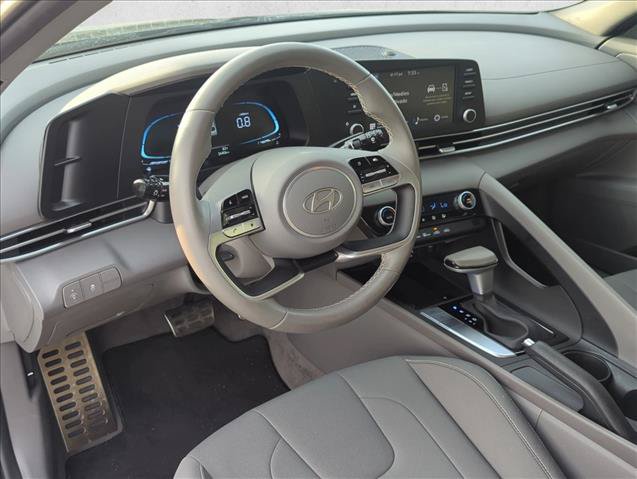 Used 2025 Hyundai Elantra Sport FWD image 9