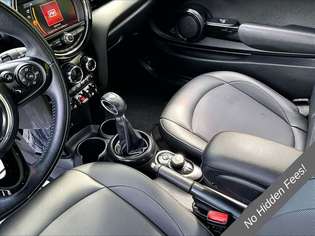 Used 2019 MINI Cooper 2-Door Hardtop w/ Signature Upholstery Package FWD image 12