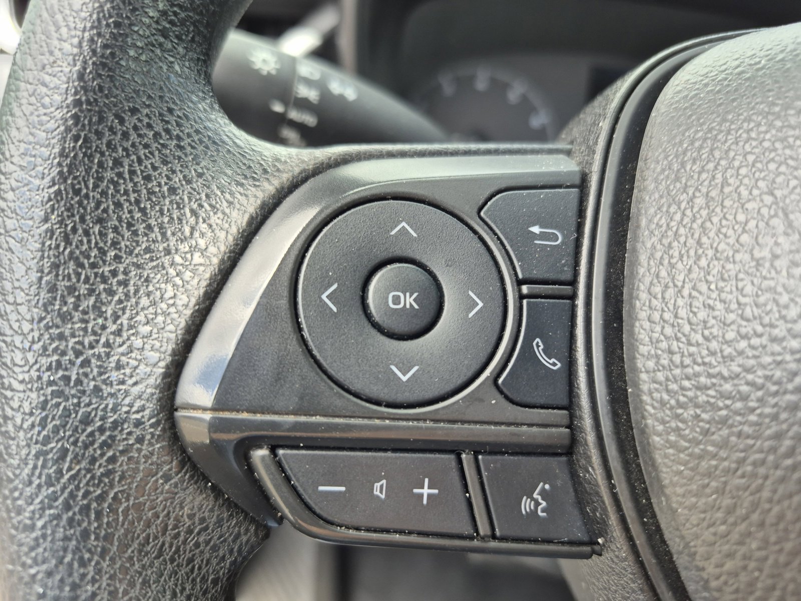 Certified 2024 Toyota Corolla LE image 26