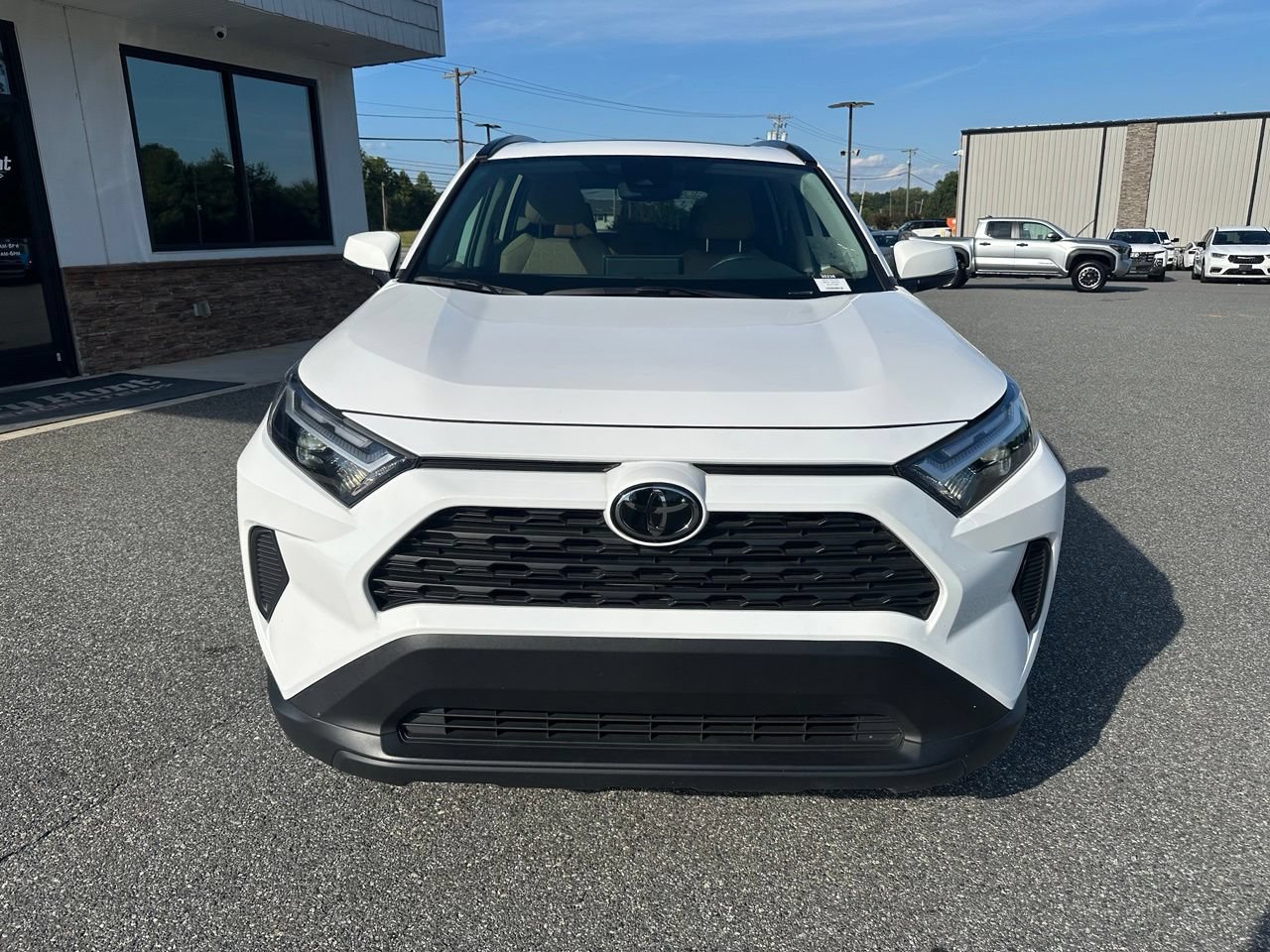 Used 2025 Toyota RAV4 XLE w/ Convenience Package FWD image 12