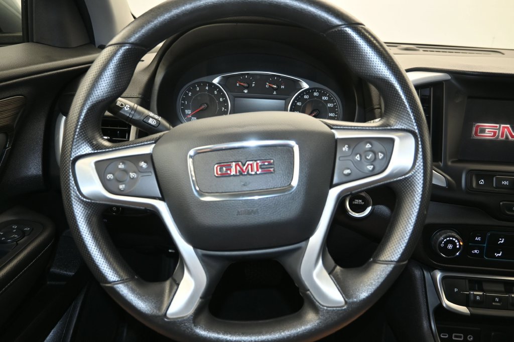 Used 2024 GMC Terrain SLE AWD/4WD image 13