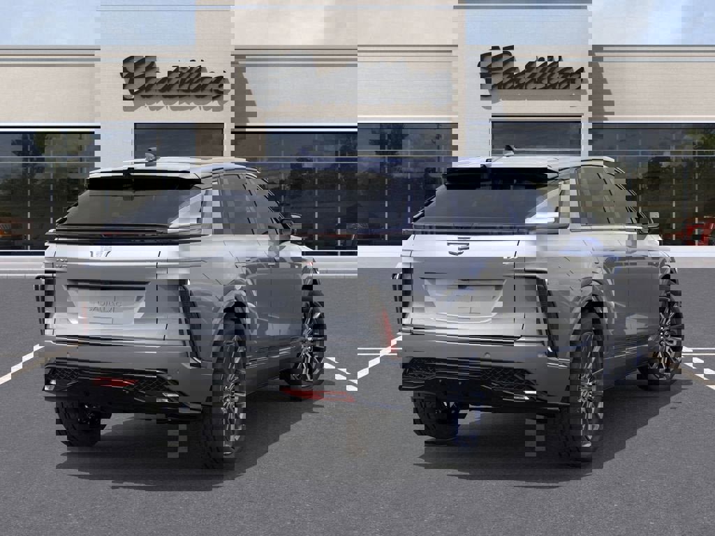 New 2026 Cadillac Lyriq V image 4