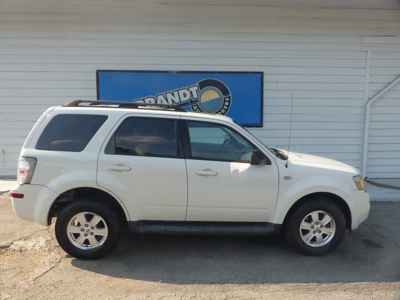 Used 2009 Mercury Mariner 4WD image 29