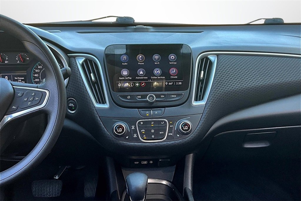 Used 2023 Chevrolet Malibu LT image 9