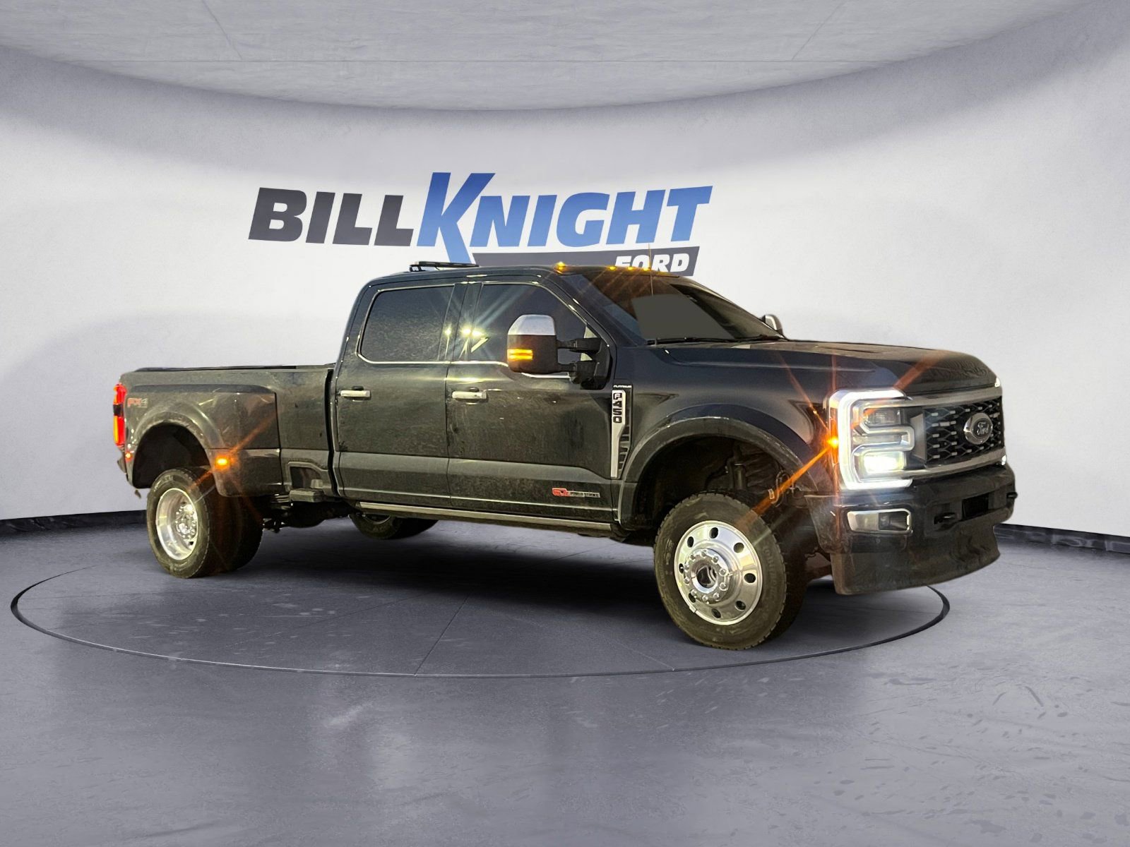 Used 2025 Ford F450 Platinum w/ Platinum Plus Package image 7