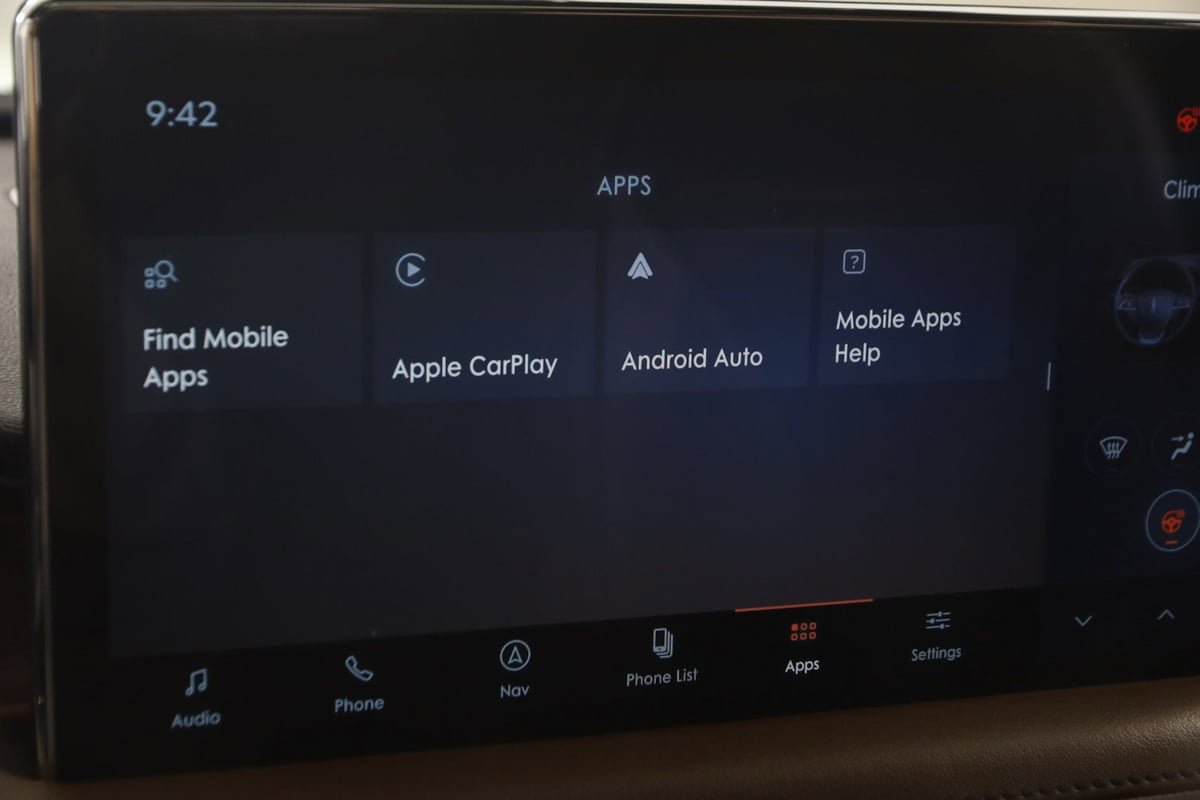 Used 2022 Lincoln Nautilus Reserve AWD/4WD image 33