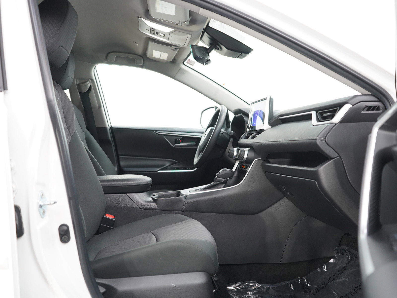 Used 2023 Toyota RAV4 XLE w/ Protection Package (TMS) AWD/4WD image 11