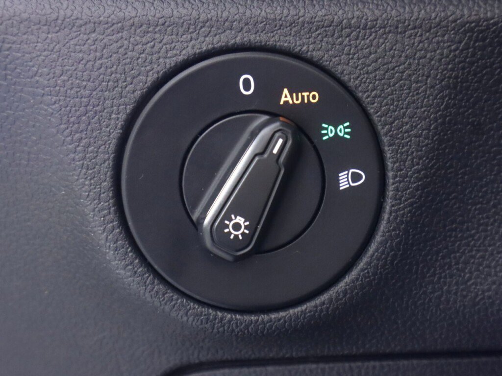 Used 2019 Volkswagen Jetta S image 10