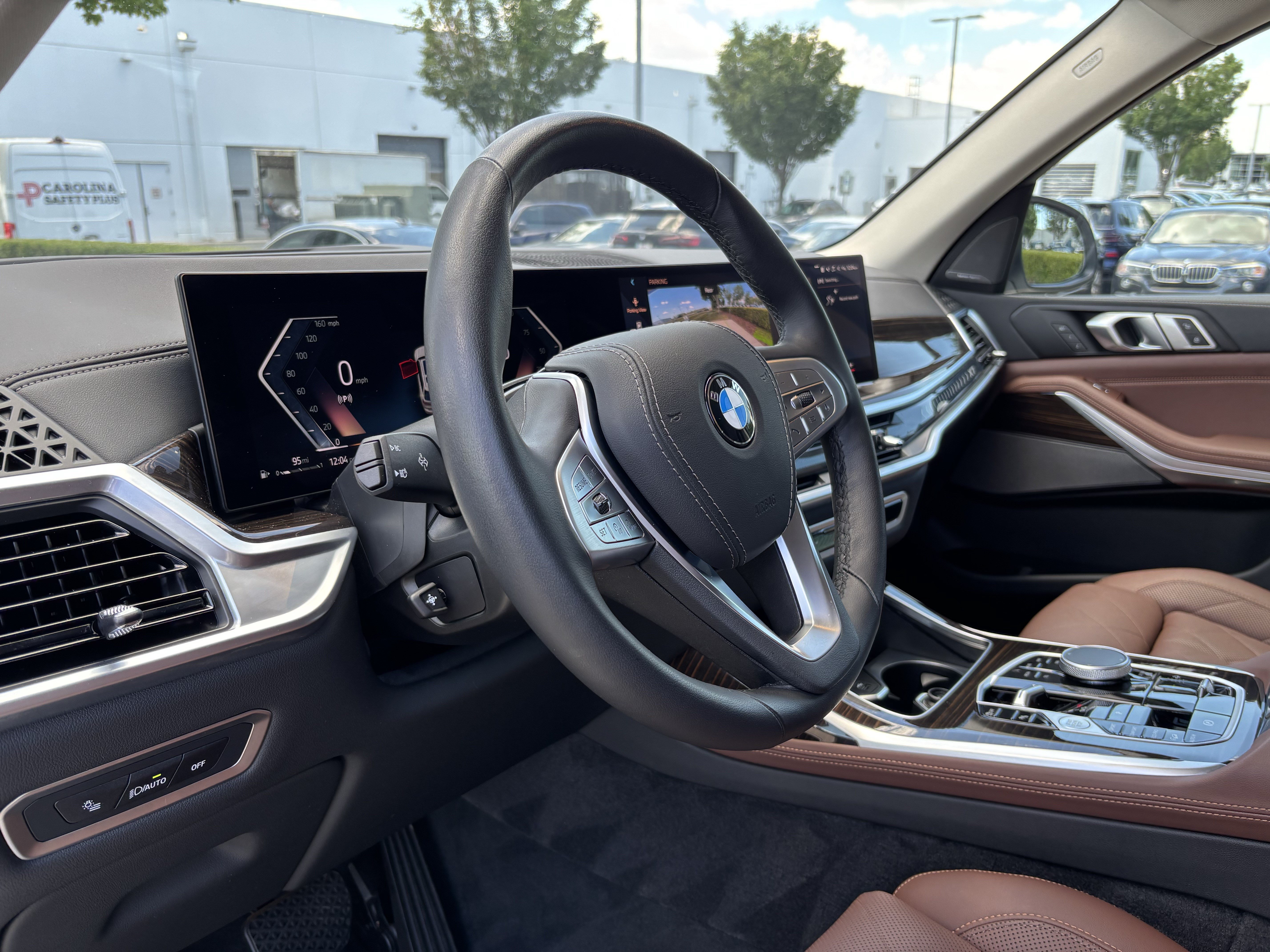 Certified 2025 BMW X7 xDrive40i AWD/4WD image 17