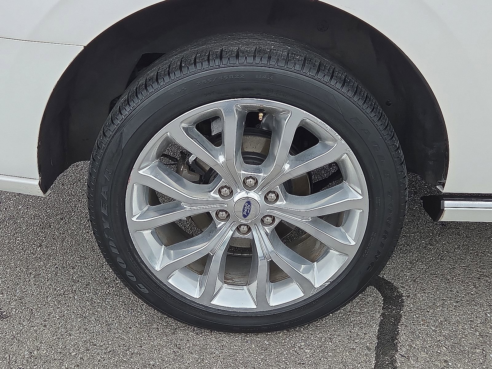 Used 2019 Ford Expedition Platinum RWD image 7