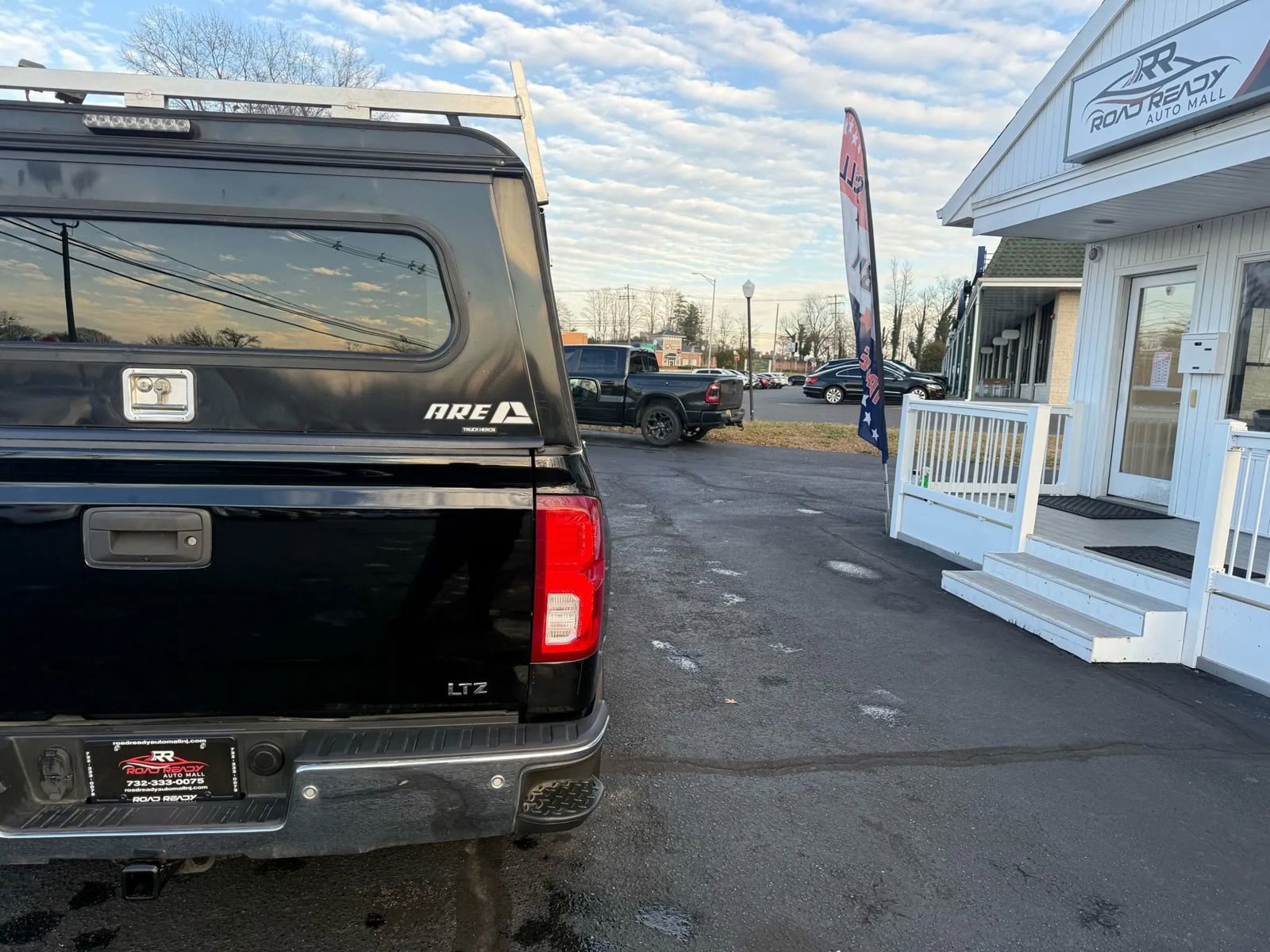 Used 2017 Chevrolet Silverado 1500 LTZ w/ LTZ Plus Package image 66