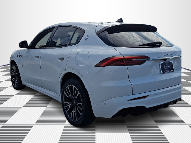 Certified 2024 Maserati Grecale Modena AWD/4WD image 11