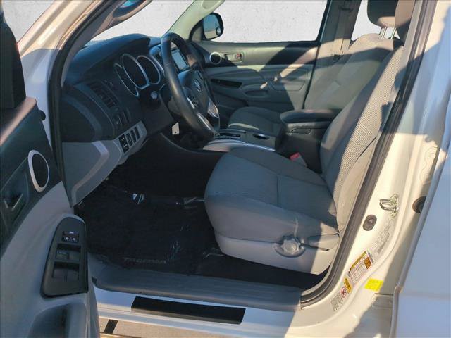 Used 2014 Toyota Tacoma PreRunner w/ SR5 Package RWD image 15