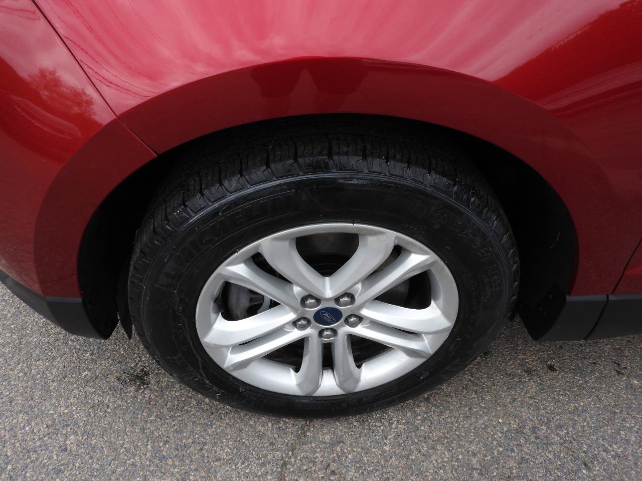 Used 2019 Ford Edge SEL w/ Equipment Group 201A AWD/4WD image 15