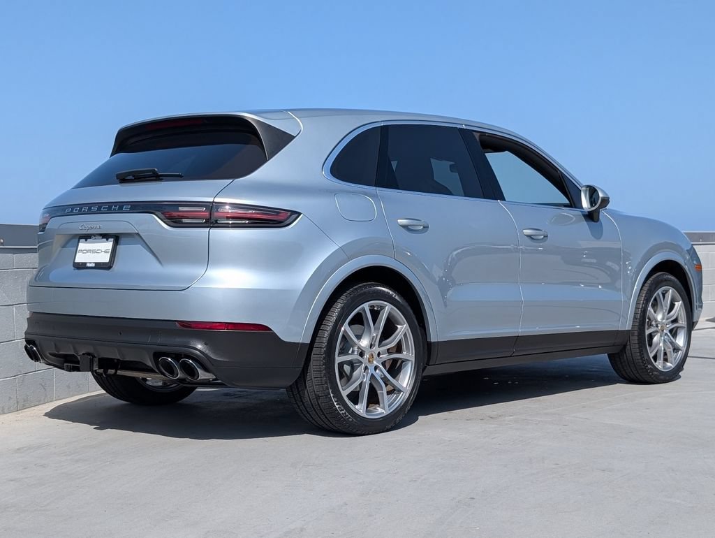 Certified 2023 Porsche Cayenne AWD/4WD image 23