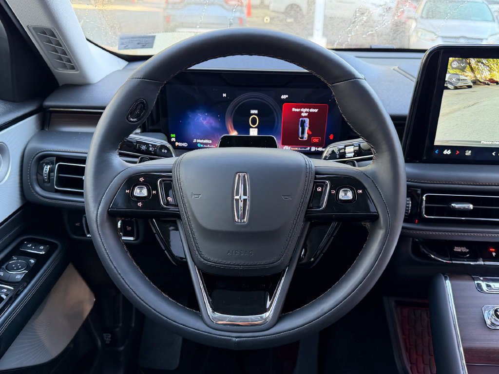 New 2026 Lincoln Aviator Reserve AWD/4WD image 13