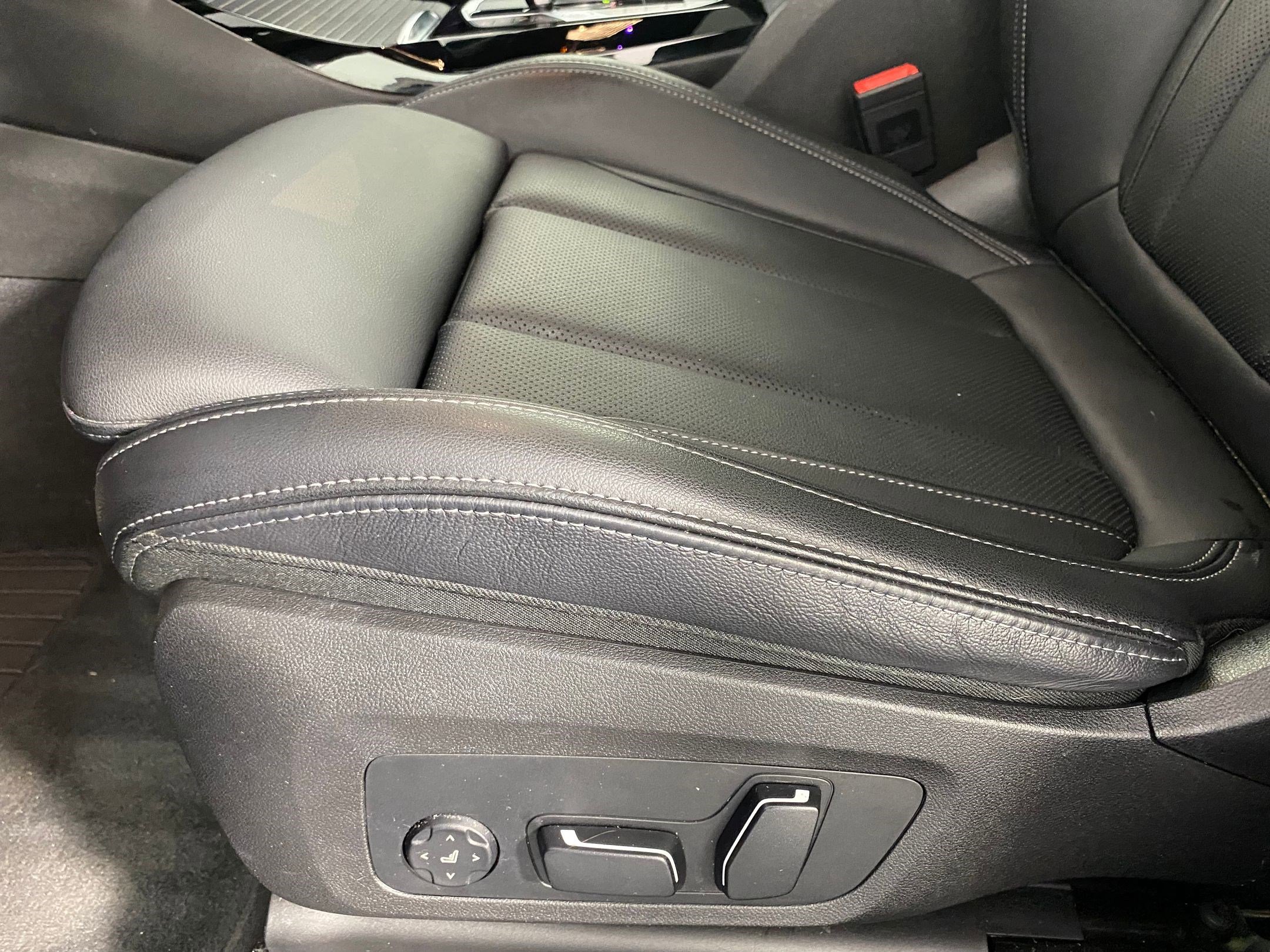 Certified 2024 BMW X3 sDrive30i w/ M Sport Package image 11