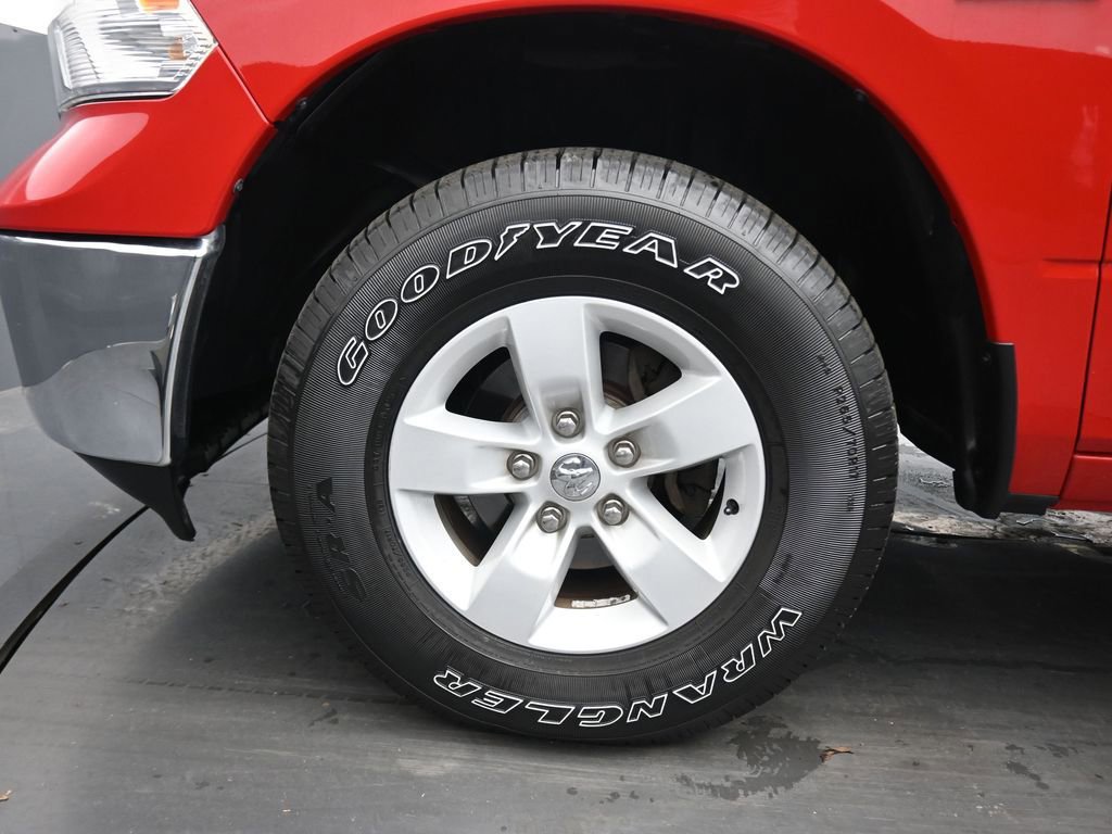 Used 2018 RAM 1500 Classic SLT AWD/4WD image 48