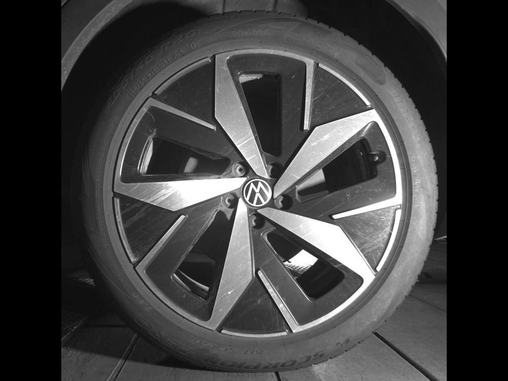 Certified 2025 Volkswagen ID.4 Pro S Plus AWD/4WD image 13