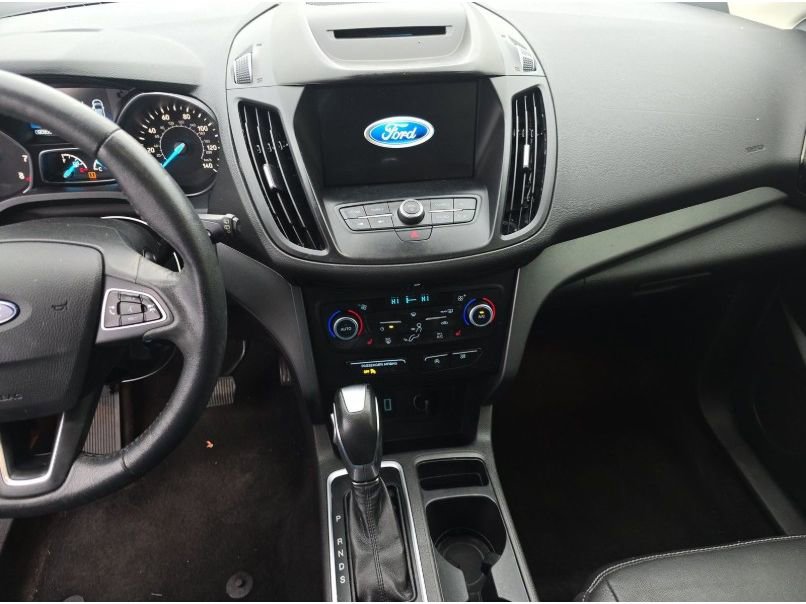 Used 2018 Ford Escape SEL image 14