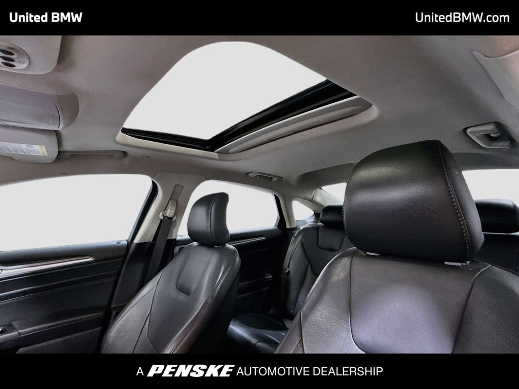 Used 2016 Ford Fusion Energi Titanium w/ Driver Assist Package FWD image 12
