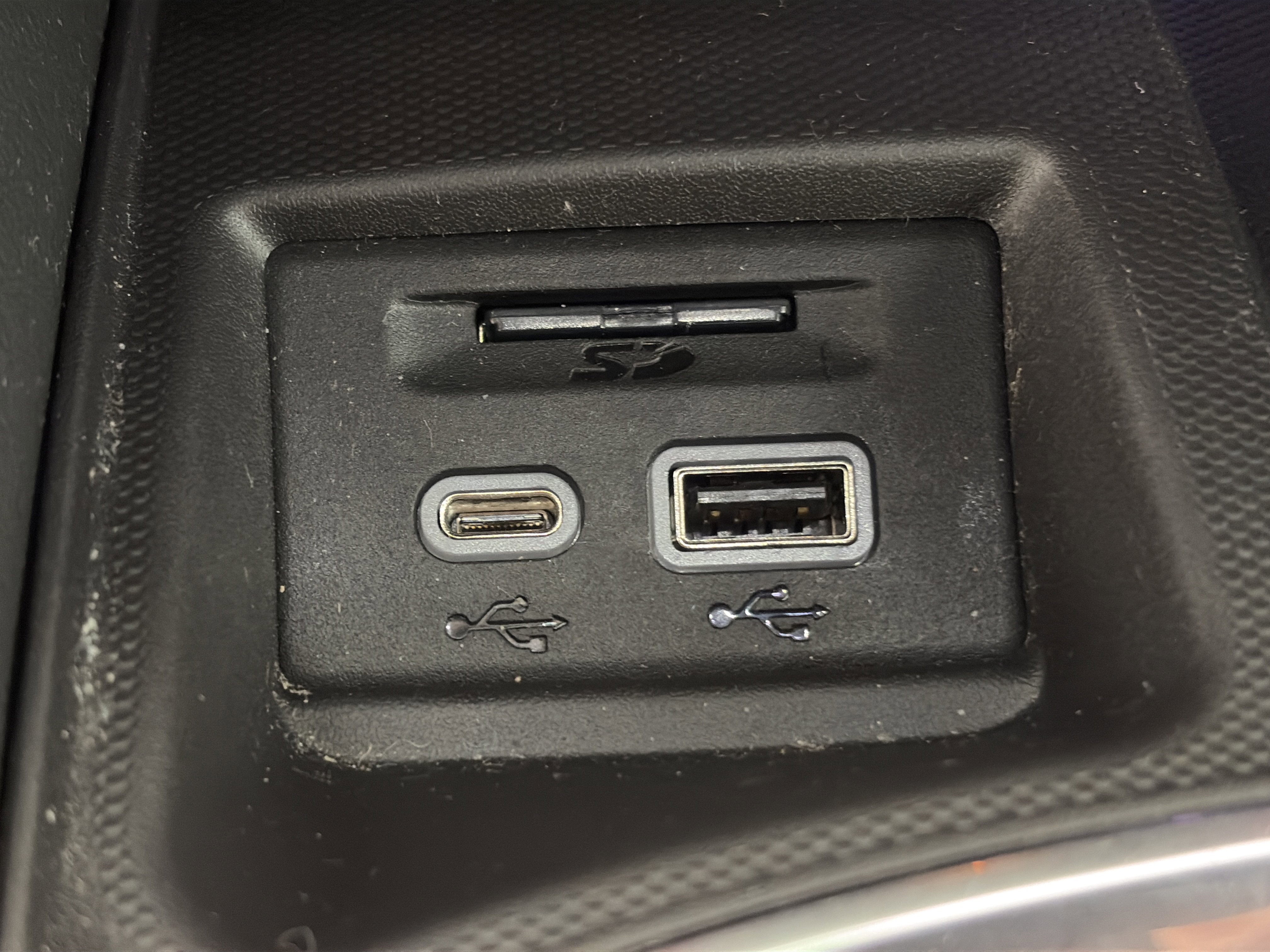 Certified 2024 Buick Enclave Avenir w/ Trailering Package, 5000 lbs. image 30