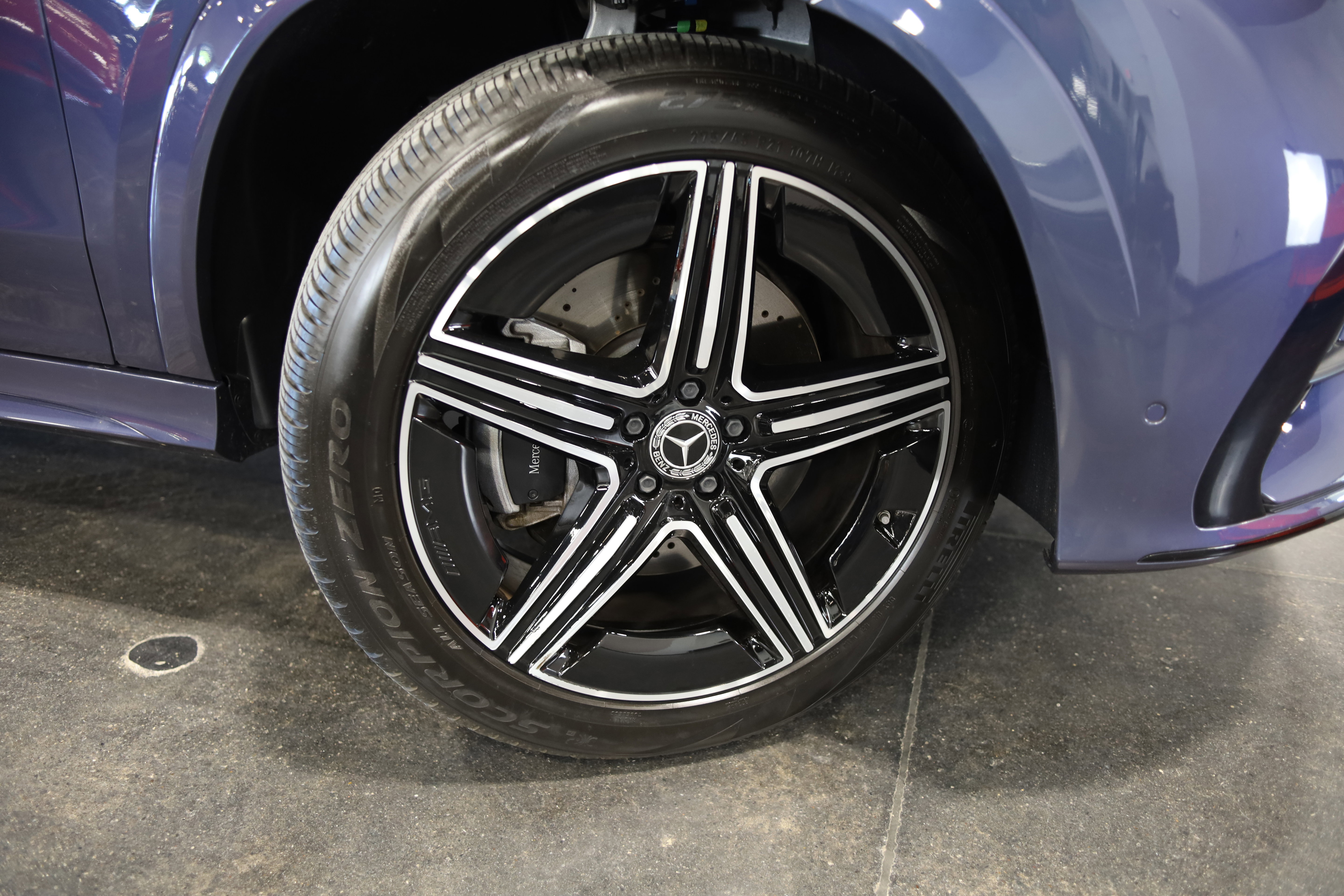 Used 2024 Mercedes-Benz GLE 350 4MATIC image 10