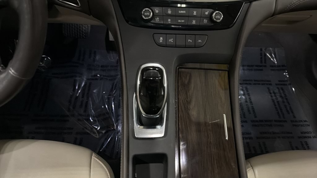 Used 2018 Buick LaCrosse Premium w/ Driver Confidence Package #2 AWD/4WD image 17