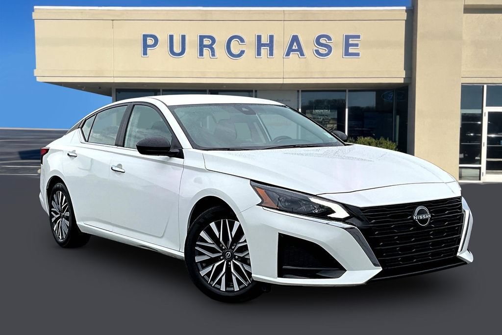 Used 2025 Nissan Altima 2.5 SV