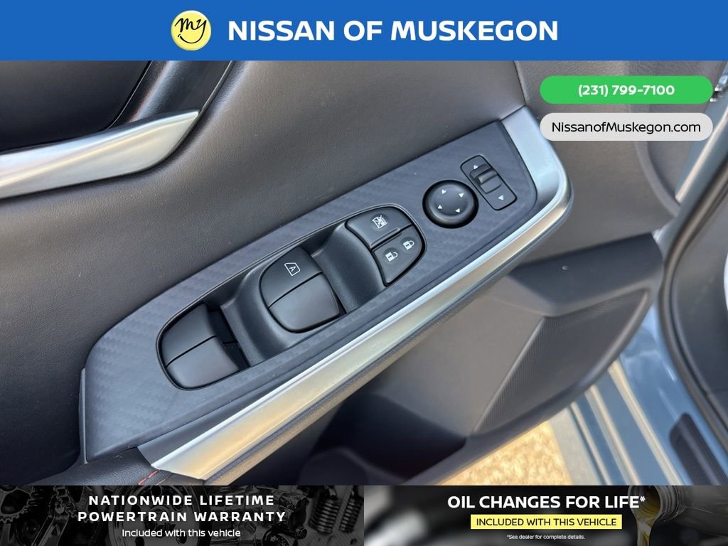 New 2025 Nissan Sentra SR image 10